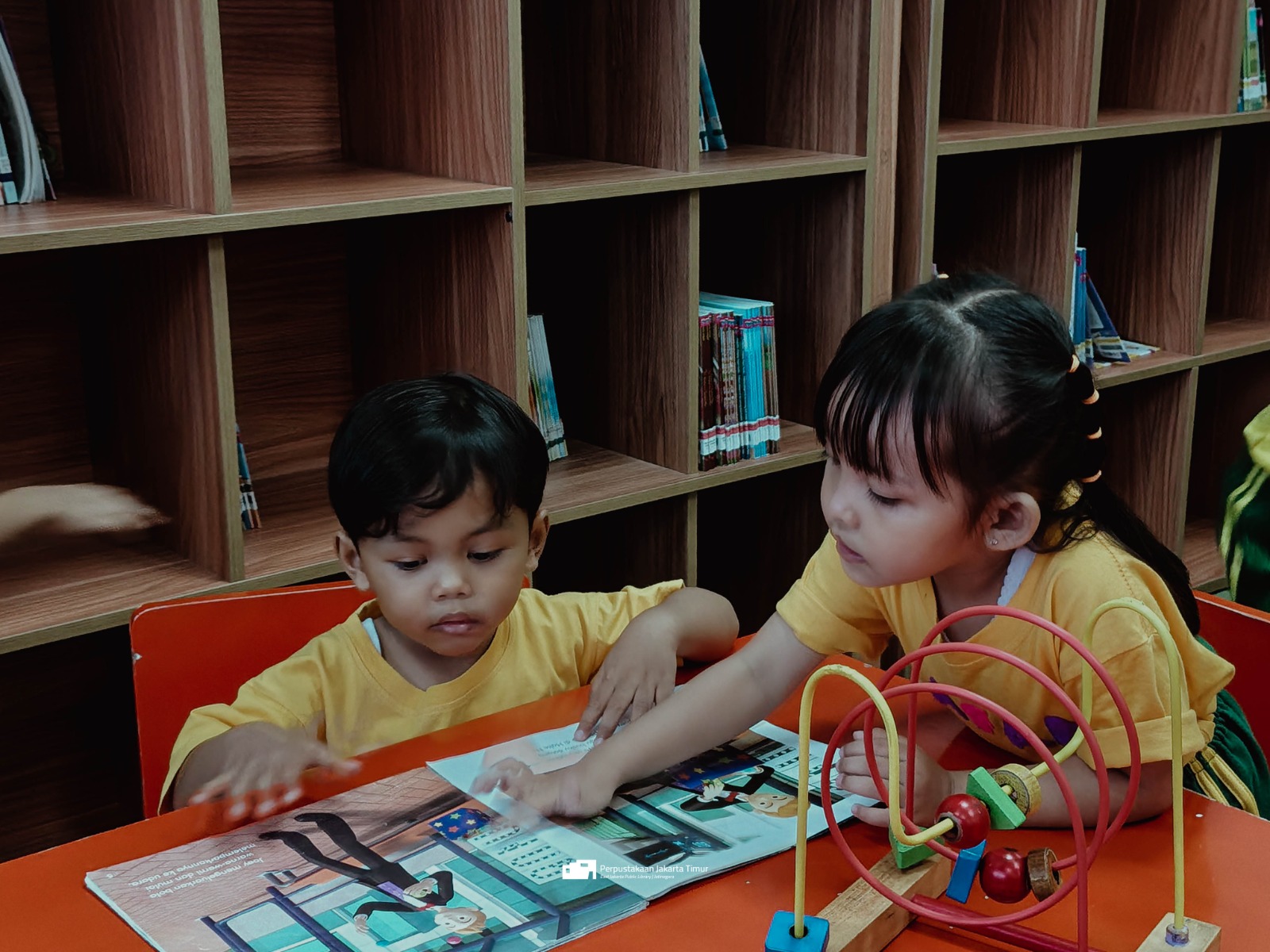 Wisata LiterAsyik Ke Perpustakaan Jakarta Timur Bersama PAUD Pertiwi